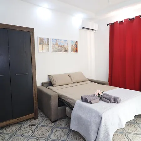 La Corte Trihouse 3 Bedrooms בית נופש