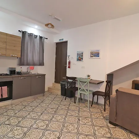 בית נופש La Corte Trihouse 3 Bedrooms *