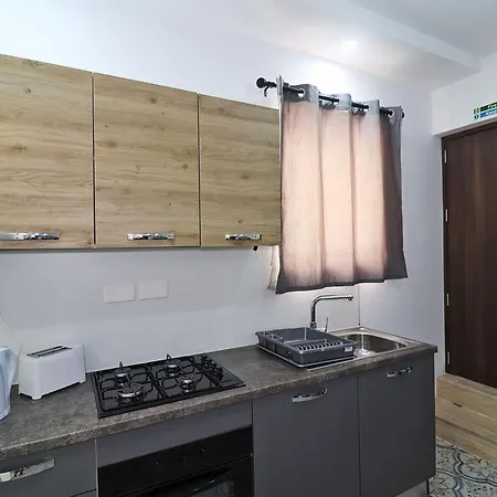 La Corte Trihouse 3 Bedrooms Semesterbostad *