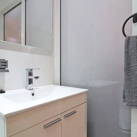 La Corte Trihouse 3 Bedrooms *