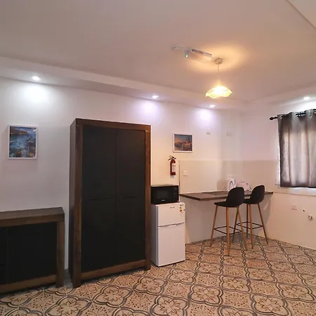 La Corte Trihouse 3 Bedrooms Semesterbostad